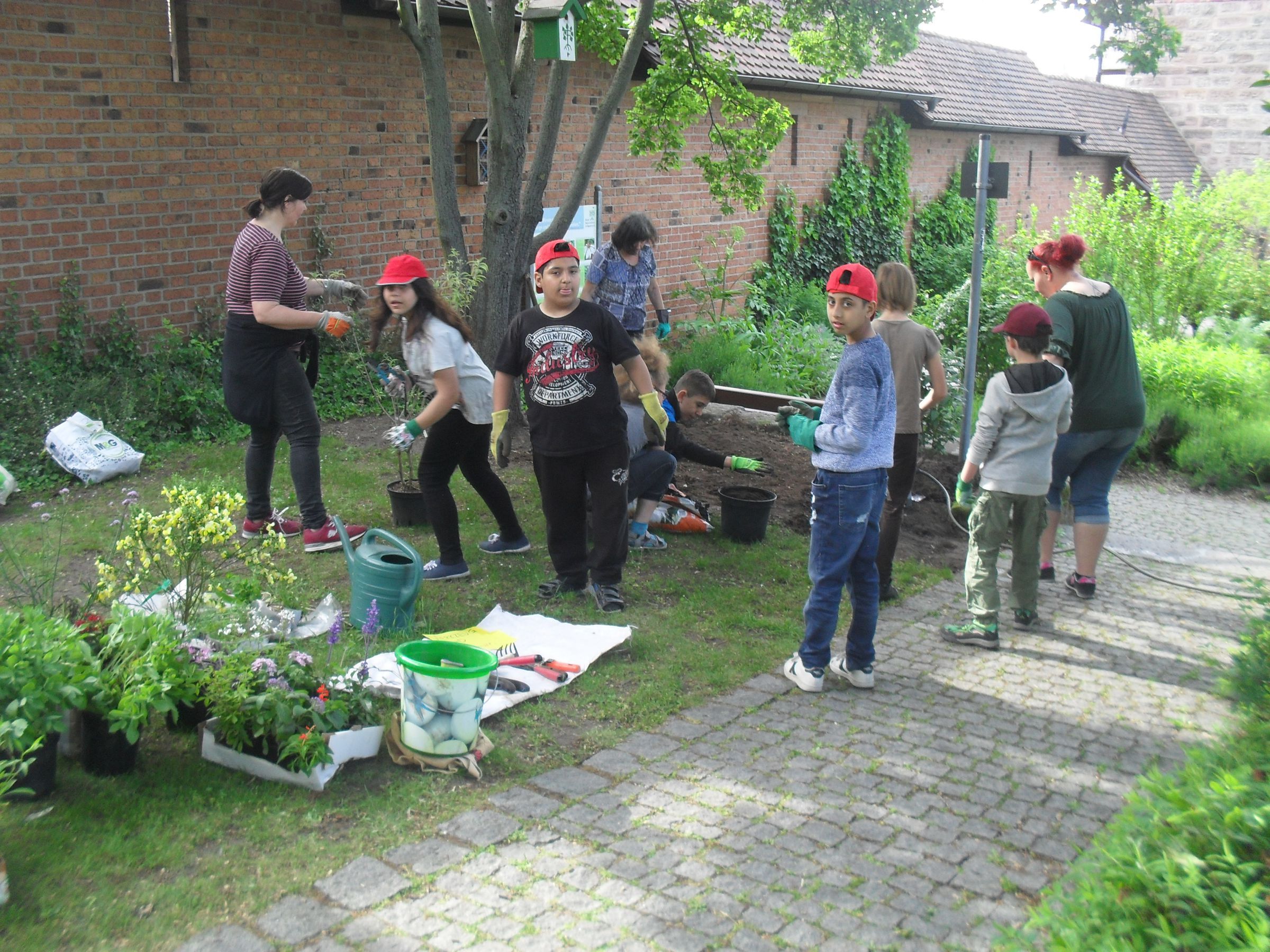 Kinder der Merianschule bei der Arbeit