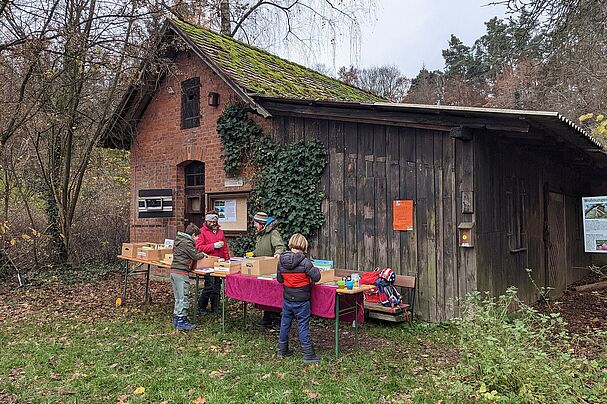 Bücherverkauf der Kindergruppe Stein