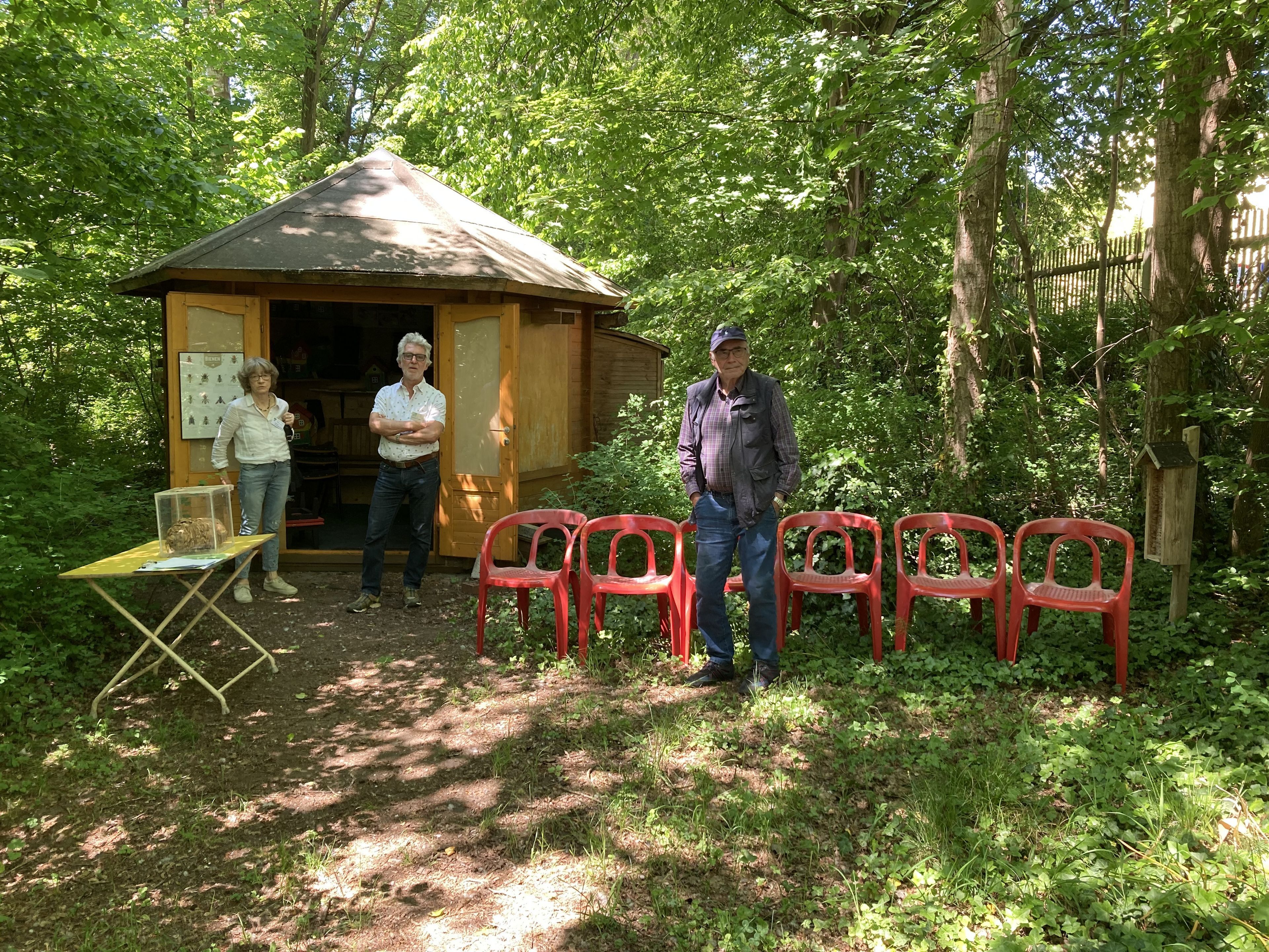 Tierbeobachtungshaus am Metthingweiher (Foto: Bettina Uteschil) Tierbeobachtungshaus am Metthingweiher
