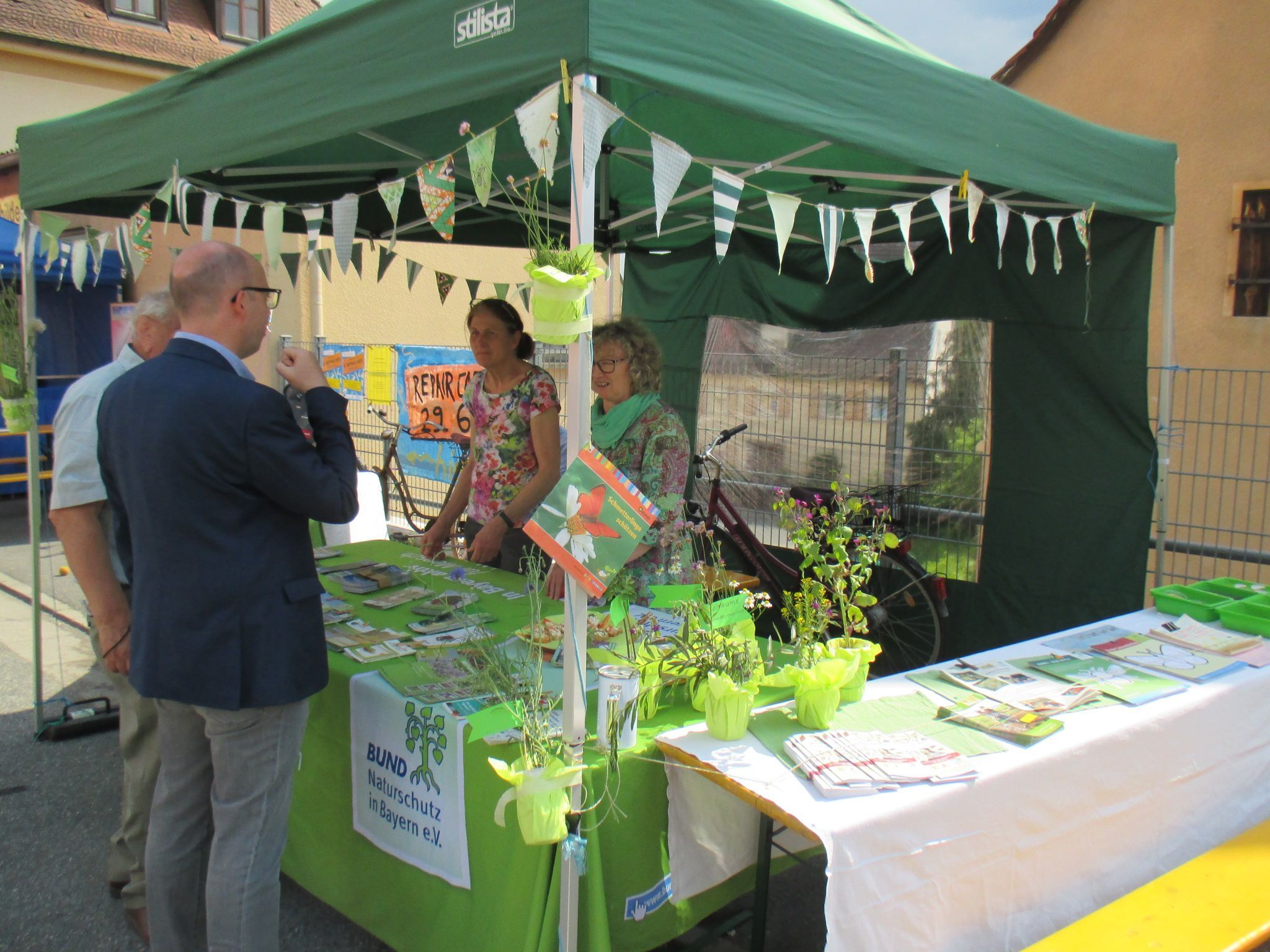 Infostand der Ortsgruppe