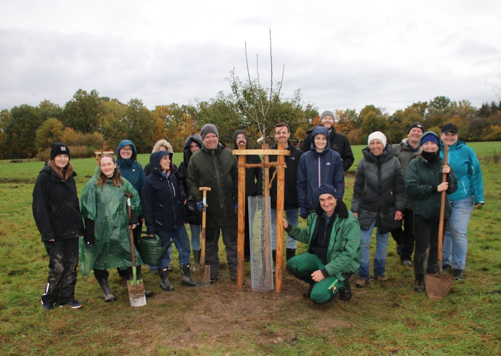 Pflanzung Fischbach (Foto: Wolfgang Dötsch) Pflanzung Fischbach