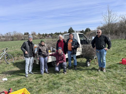 Pflege der Streuobstwiese Fischbach Gruppenbild (Foto: Dr. Ingo Klose)