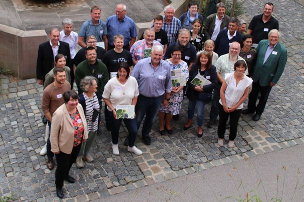 Wiesenmeisterschaft Preisverleihung Gruppenbild (Foto: Wolfgang Dötsch) Wiesenmeisterschaft Preisverleihung Gruppenbild
