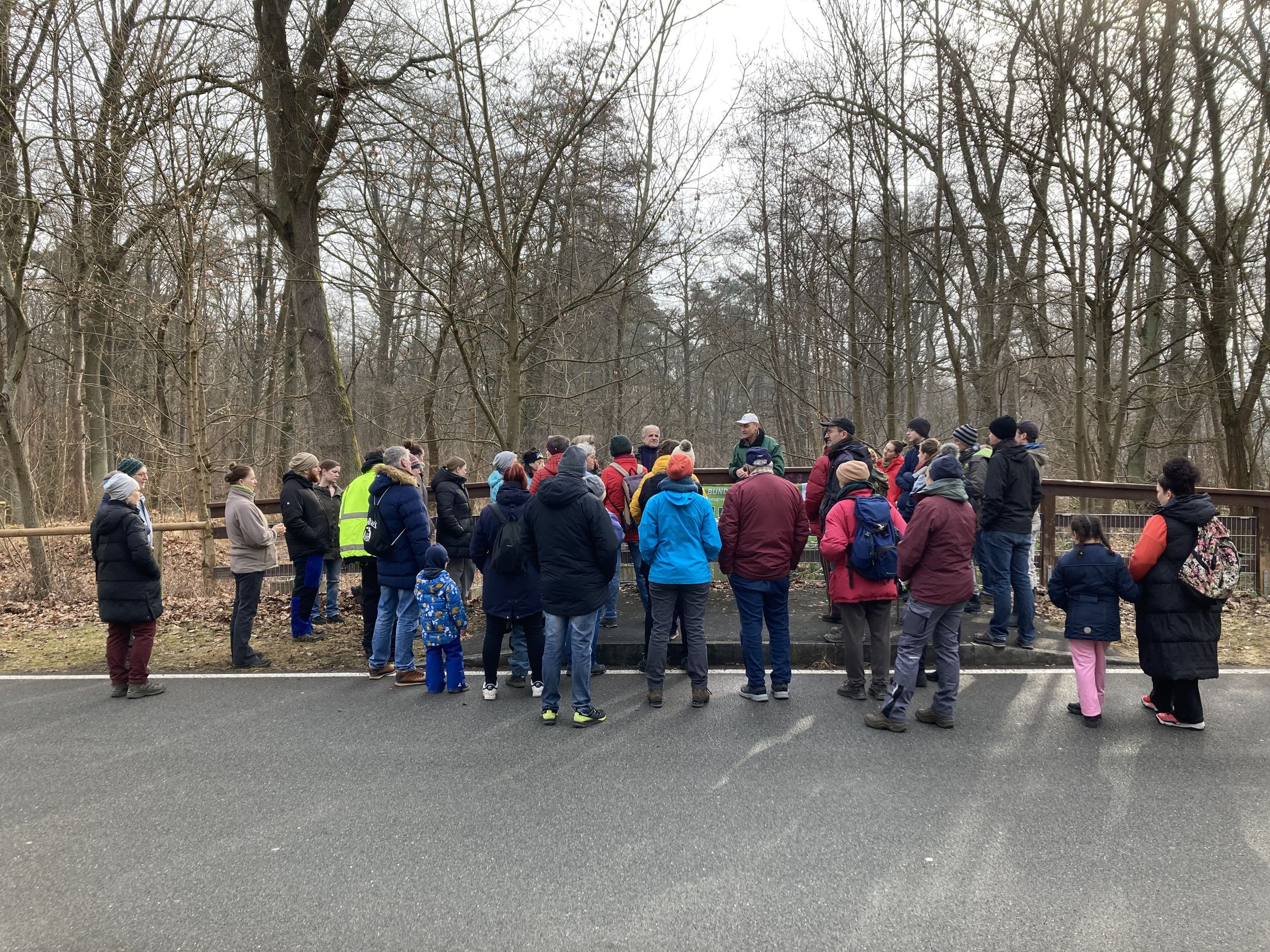 Aufbau des Amphibienschutzzauns am Dutzendteich