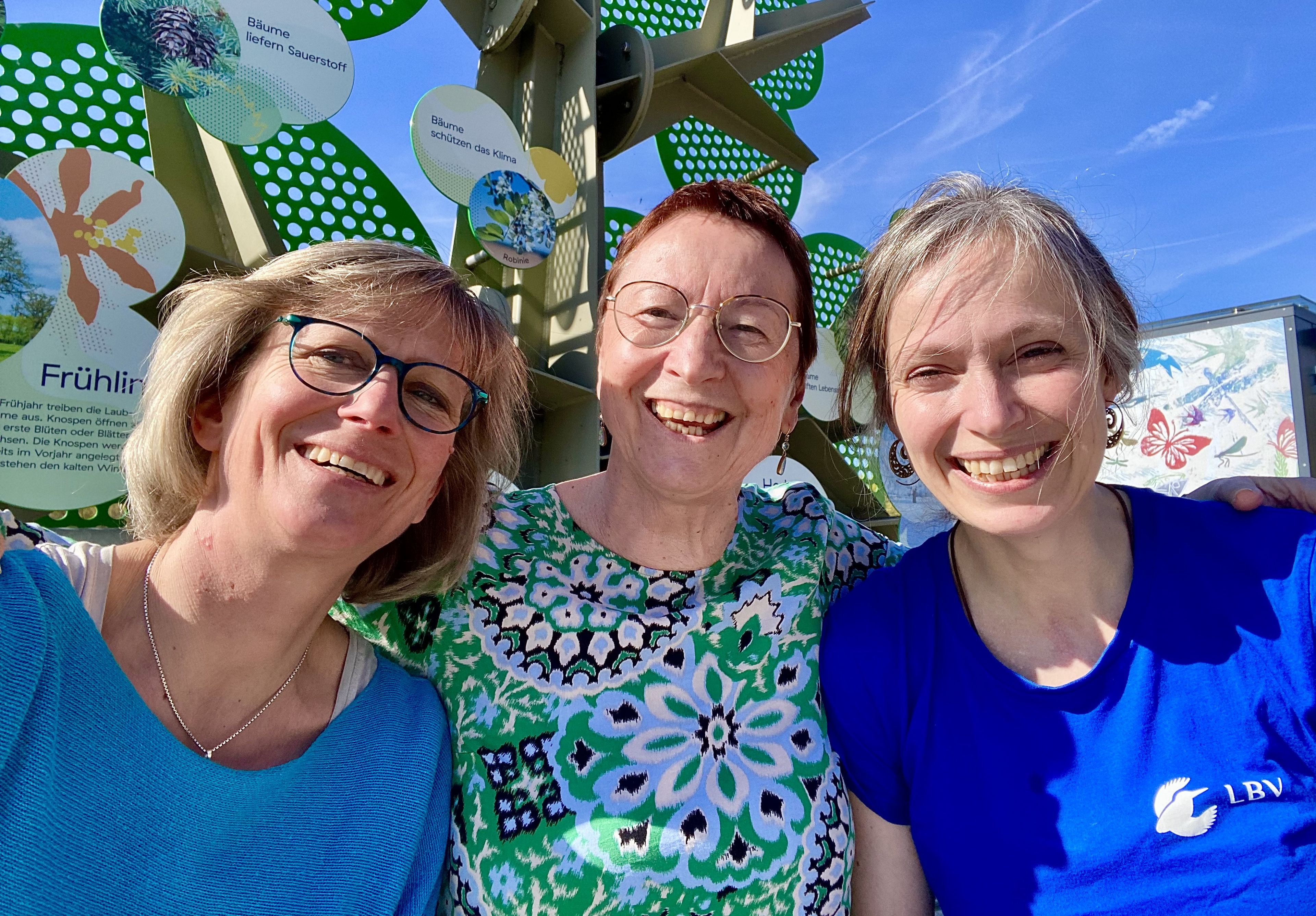 Catherine Conrady vom Landesbund für Vogel- und Naturschutz, Hiltrud Gödelmann vom Bund Naturschutz und Cordula Jeschor, Leiterin  der Energie- und Umweltstation
