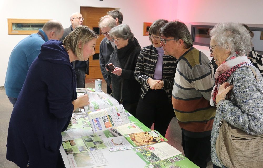 Podiumsdiskussion Klima - Infostand