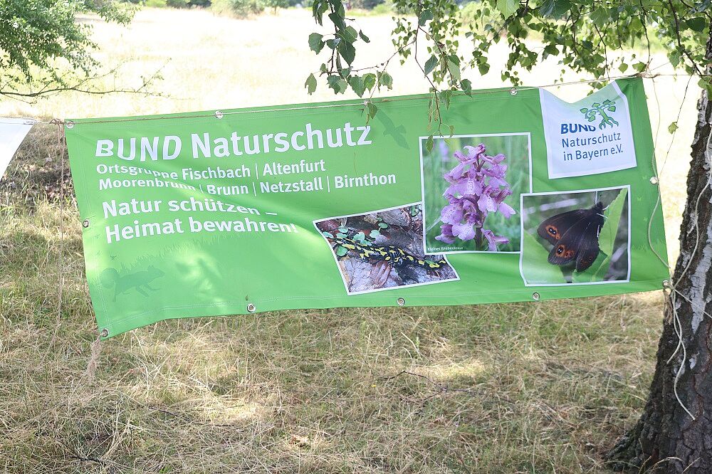 Banner der Ortsgruppe Fischbach (Foto: Wolfgang Dötsch) Banner der Ortsgruppe Fischbach