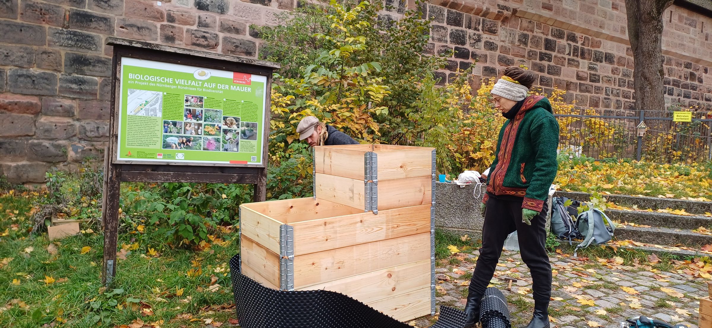 Palettenbeete entstehen