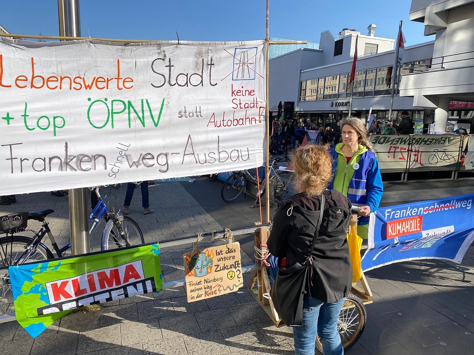 Demo-Mobil am Kornmarkt